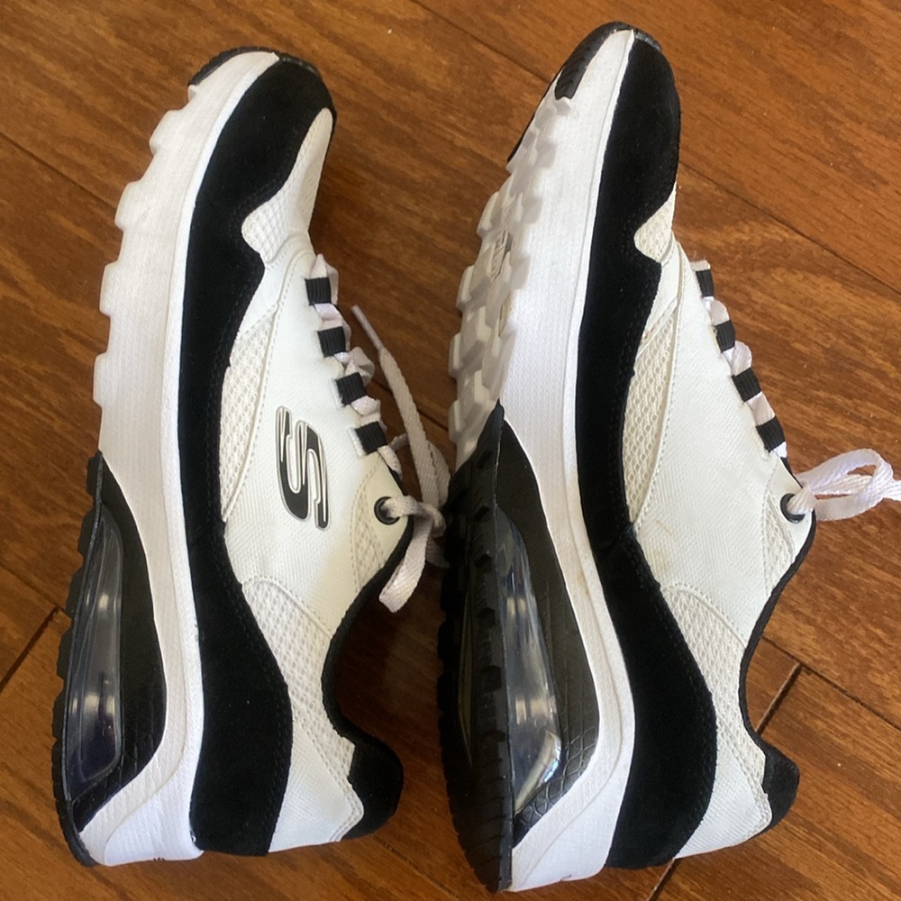 Skechers ladies lace up tennis shoes. EUC SZ 7. White fabric Black leather trim. - Picture 2 of 5